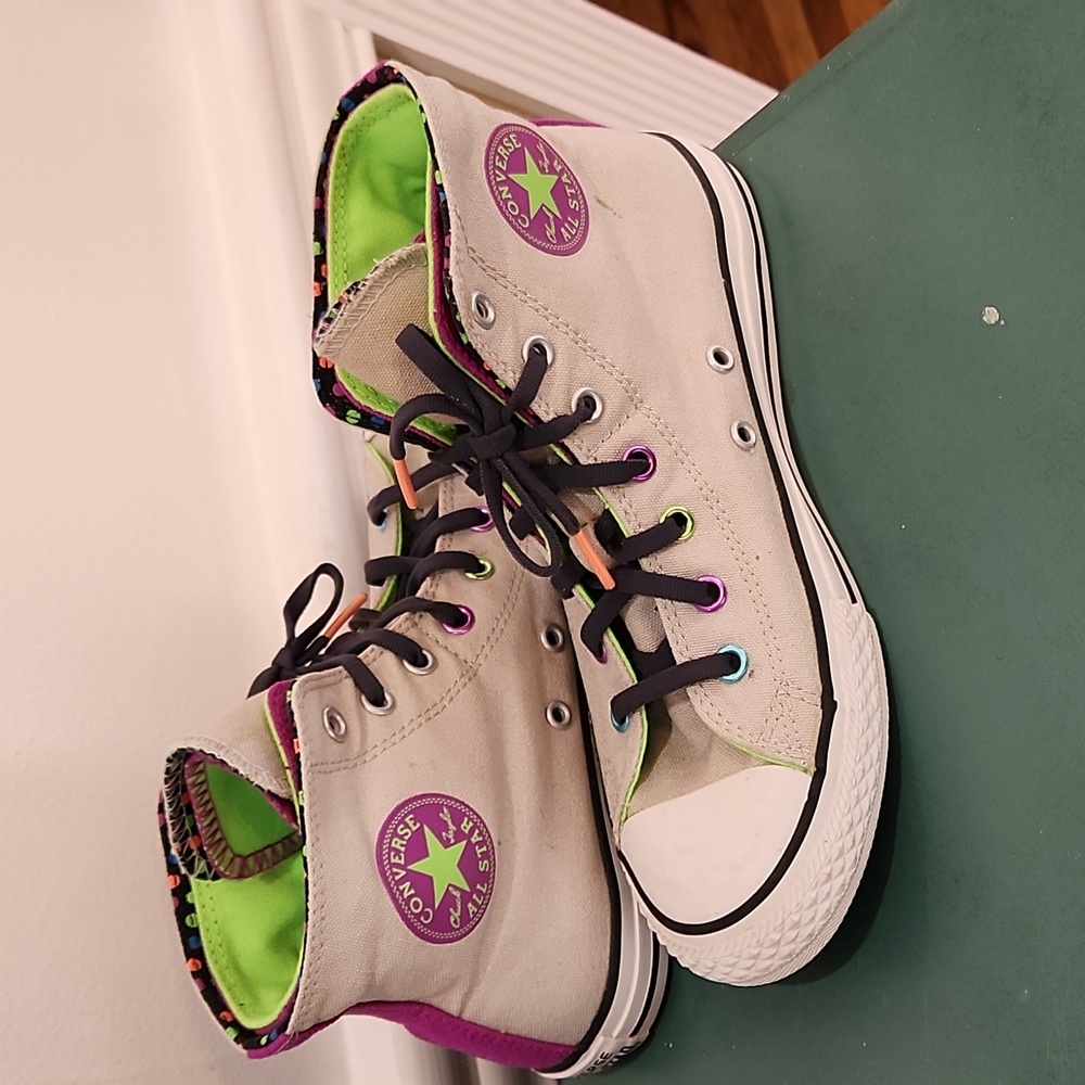 Converse All Stars hightops womens size 6 - Picture 8 of 9